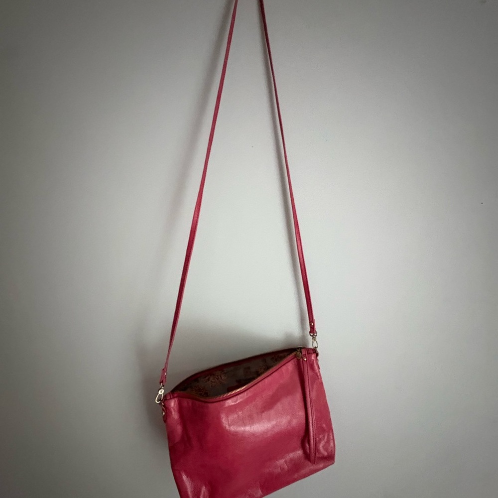 Hobo Purse Pink - Picture 2 of 4